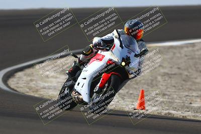 media/Nov-02-2025-Lets Ride (Sun) [[f7a3caa734]]/B Group/1220pm (Turn 2 Outside)/